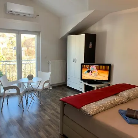 Noah Apartment *